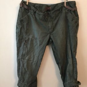 Adjustable Waist Capris